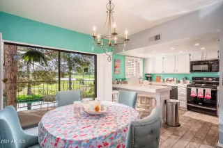 Photo #6: 6298986 Listing