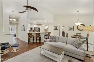 Photo #2: 6299204 Listing