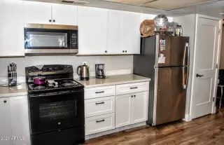 Photo #6: 6299241 Listing 