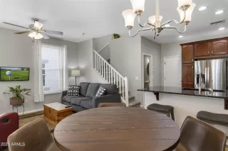 Photo #2: 6299540 Listing 