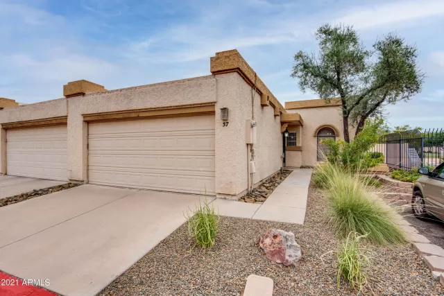 MLS: 6299596 Condo For Sale