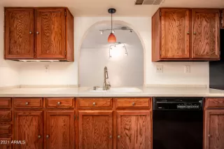 Photo #4: 6299596 Listing