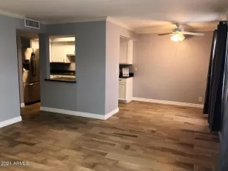 Photo #6: 6299617 Listing