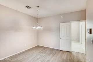 Photo #4: 6299904 Listing