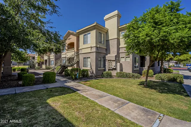 MLS: 6300134 Condo For Sale