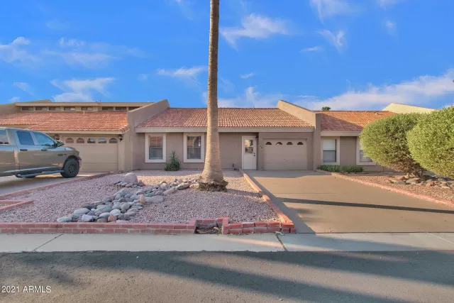 MLS: 6300174 Condo For Sale