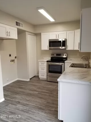 Photo #2: 6300315 Listing