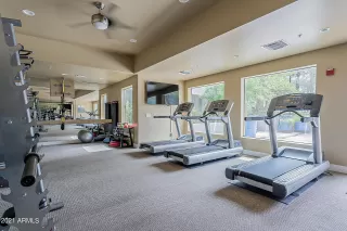 Photo #5: 6300513 Listing