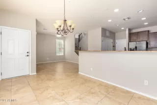 Photo #3: 6300548 Listing