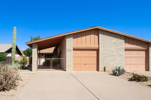 MLS: 6300554 Condo For Sale