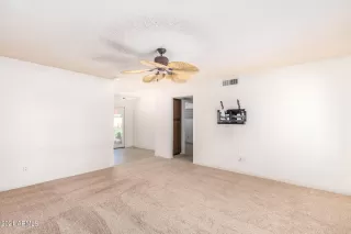 Photo #3: 6300554 Listing