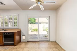 Photo #5: 6300554 Listing