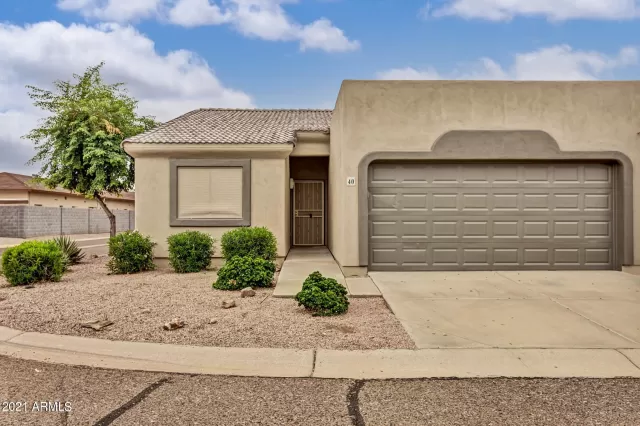 MLS: 6300614 Condo For Sale