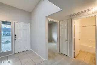 Photo #4: 6300731 Listing