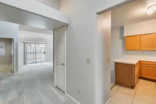 Photo #5: 6300731 Listing