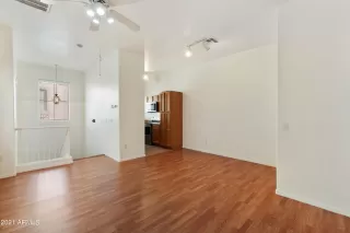 Photo #6: 6300882 Listing