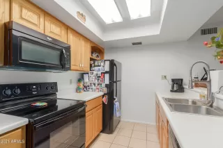 Photo #1: 6300937 Listing 