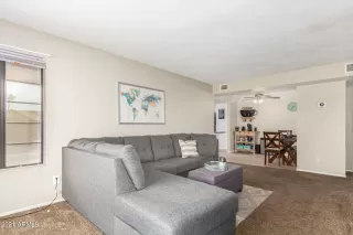 Photo #5: 6301350 Listing