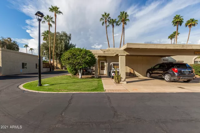 MLS: 6301552 Condo For Sale