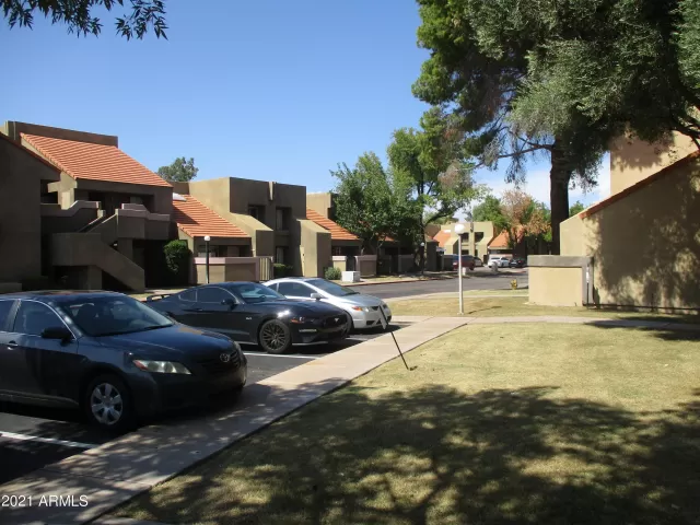 MLS: 6301627 Condo For Sale