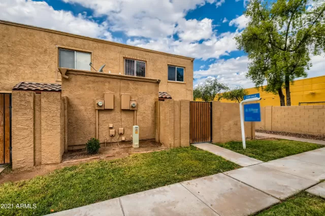 MLS: 6301630 Condo For Sale