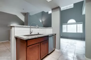 Photo #5: 6301643 Listing