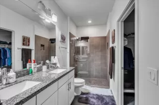 Photo #4: 6301757 Listing 