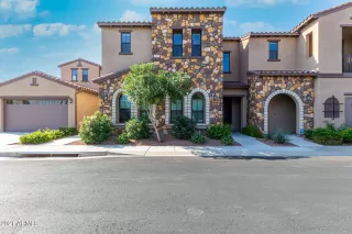 Photo #3: 6301897 Listing