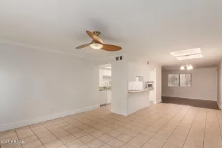 Photo #5: 6302021 Listing