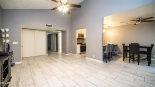 Photo #5: 6302343 Listing 