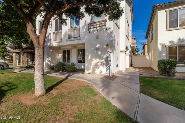 MLS: 6302428 Condo For Sale