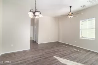 Photo #5: 6302428 Listing