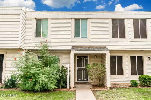 MLS: 6302655 Condo For Sale