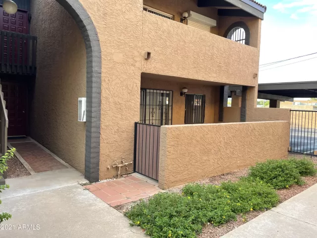 MLS: 6302748 Condo For Sale