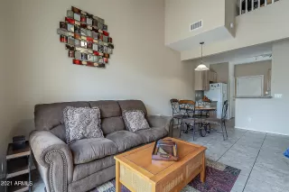 Photo #3: 6302904 Listing