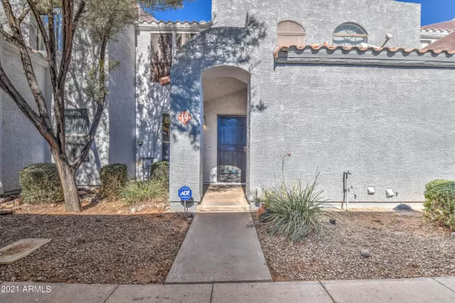 MLS: 6303221 Condo For Sale