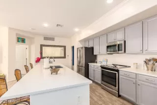 Photo #3: 6303733 Listing