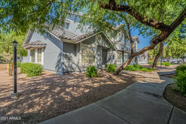 MLS: 6303842 Condo For Sale