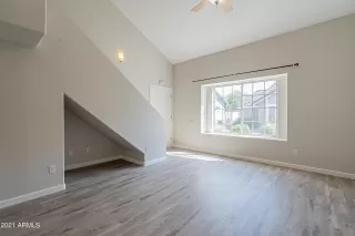 Photo #5: 6303842 Listing