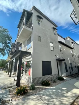 Photo #1: 6303874 Listing 