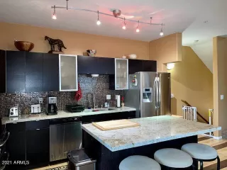 Photo #5: 6303874 Listing 