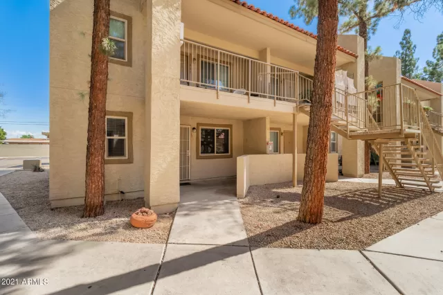 MLS: 6303918 Condo For Sale