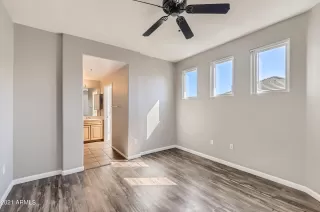 Photo #2: 6304159 Listing