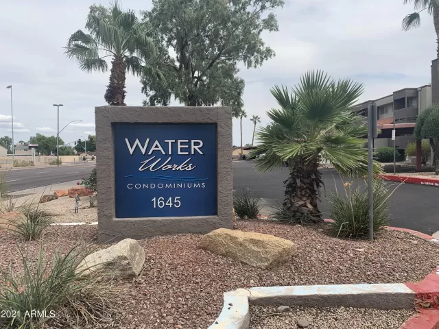 MLS: 6304301 Condo For Sale