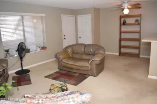 Photo #5: 6304301 Listing 