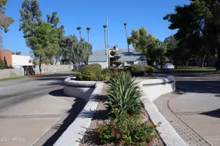 Photo #3: 6304401 Listing 