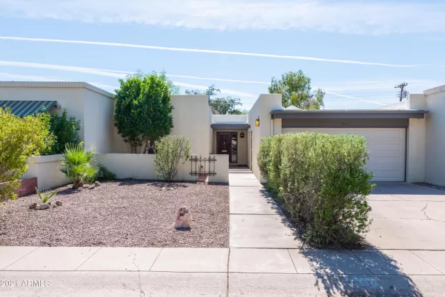 MLS: 6304414 Condo For Sale