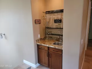 Photo #4: 6304635 Listing