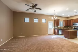 Photo #4: 6305086 Listing