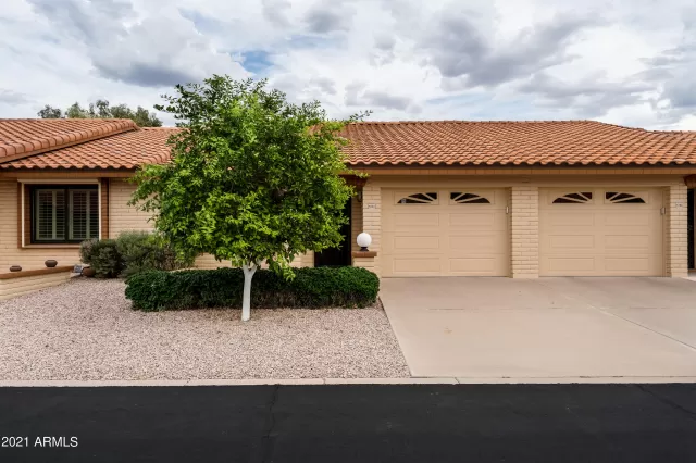 MLS: 6305258 Condo For Sale